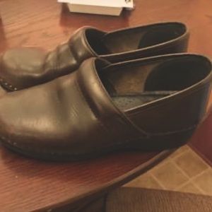 L.L. Bean Classic Clogs size 39